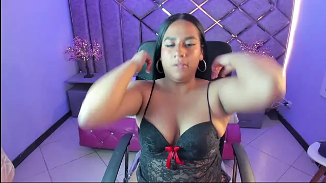 Scarlett Moom online show from June 15, 5:29 am