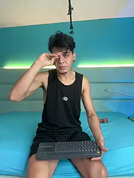 abrilandjulian online show from February 23, 12:04 pm