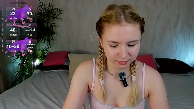 Linda  Bloom online show from July 2, 12:43 am