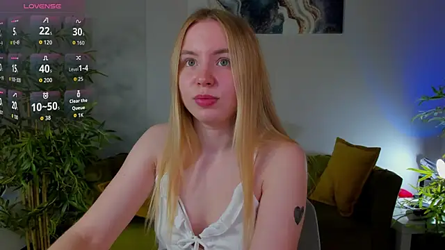 Linda  Bloom online show from June 14, 12:41 am