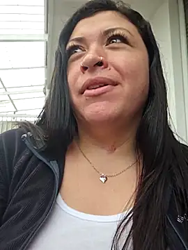 Ayleen Miller online show from March 18, 2:00 pm