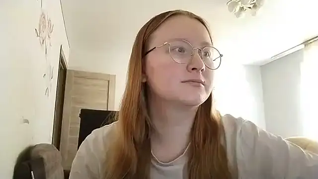 AnikaLipps online show from June 30, 11:20 am