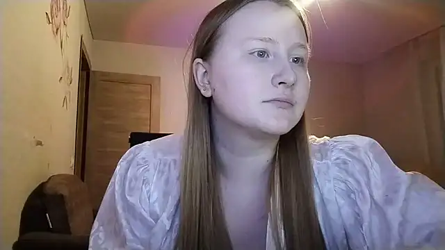 AnikaLipps online show from March 7, 7:43 pm