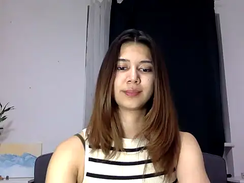 KiraVixenSweet online show from March 13, 10:44 pm