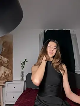 KiraVixenSweet online show from March 6, 9:54 pm