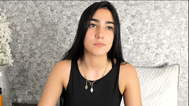 Anika H online show from April 29, 5:30 pm