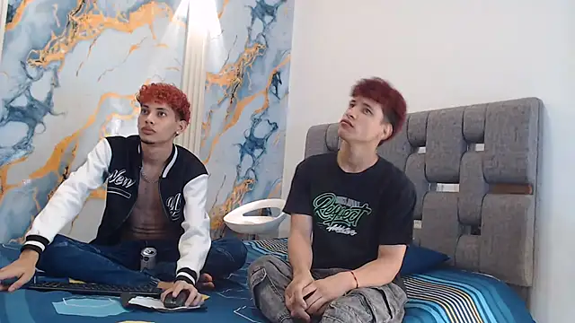 YOUNG BOYS HELL online show from August 1, 7:54 am