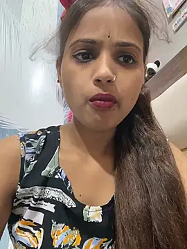 samayra1144 online show from May 2, 9:12 am