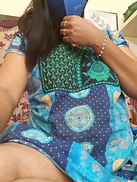 Tamil Luckly girl online show from June 22, 3:47 am