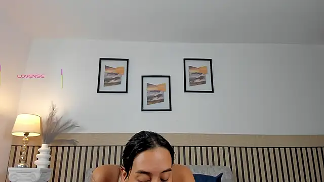 saori katsumi  online show from May 1, 11:57 am