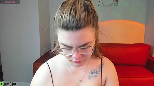 zoe j0y online show from March 6, 1:44 am