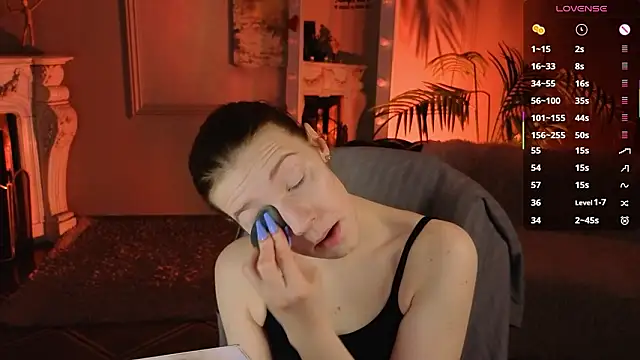 Vanessa  Lui online show from March 21, 11:15 am