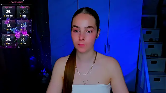 Maddy Wood  online show from June 7, 4:03 pm