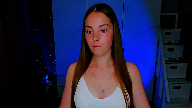 Maddy Wood  online show from July 13, 5:24 pm