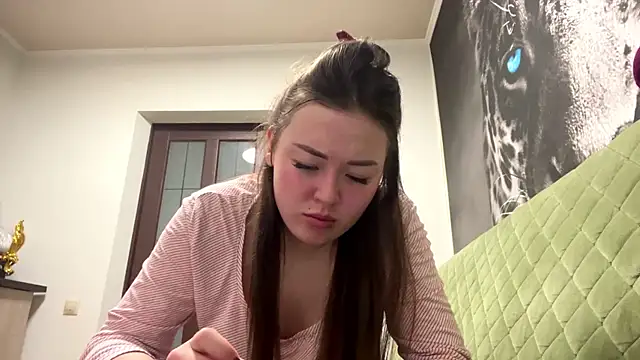 AudieGravely online show from April 21, 5:53 pm