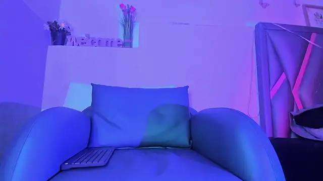 Agathe caius online show from March 12, 4:48 am