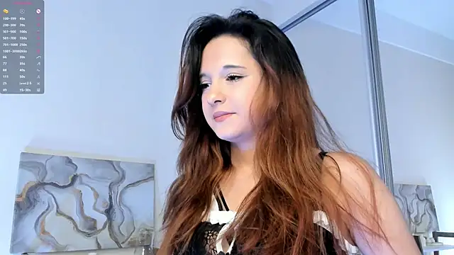 GrayceVavra online show from April 28, 5:06 pm