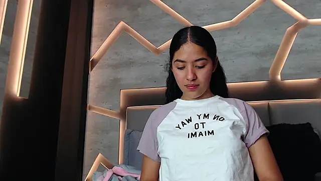 SilkNyx online show from March 12, 7:16 pm