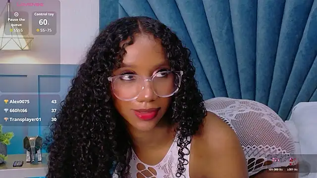 Chloe-Rose- online show from June 5, 6:52 am