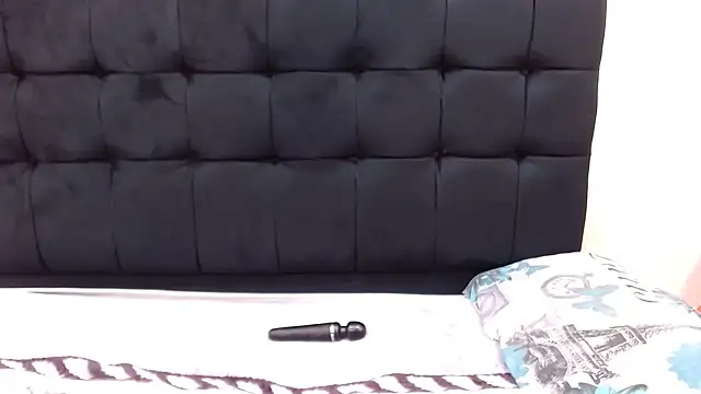 OnionBooty3573 online show from June 27, 1:28 pm