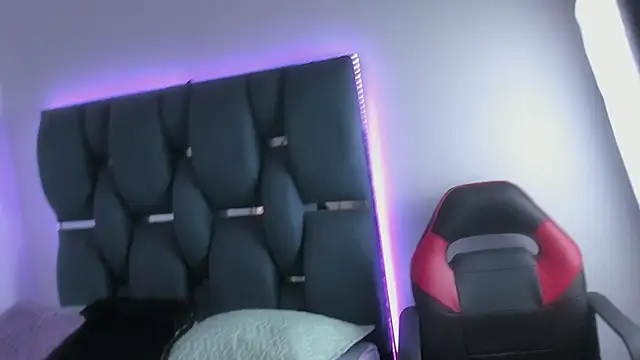 marshsquirt online show from March 15, 8:44 pm