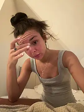 Amberbanxx online show from June 10, 9:35 pm