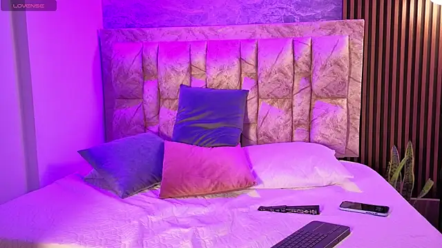 chelsea dalea online show from July 2, 8:15 pm