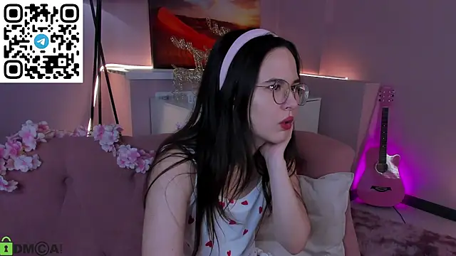 leylamirage online show from February 25, 12:48 pm