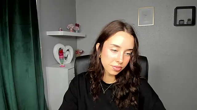 AdeleSolo online show from July 5, 8:31 am
