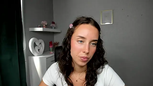 AdeleSolo online show from June 26, 11:00 am