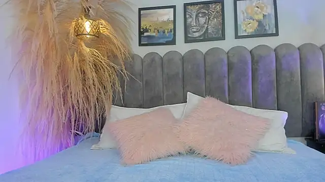 Bella  Peach online show from May 1, 3:21 am
