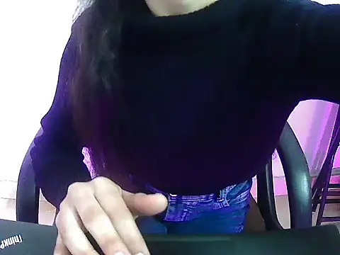 Hotsurbhi online show from February 20, 4:33 am