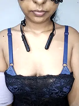 ASHANYA JAYASOORIYA online show from April 26, 2:53 am