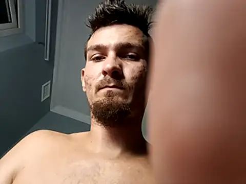 sneakylildevil online show from April 12, 11:28 pm