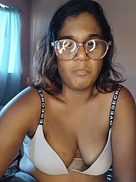 indianstrawberrylips4u online show from July 1, 1:32 pm