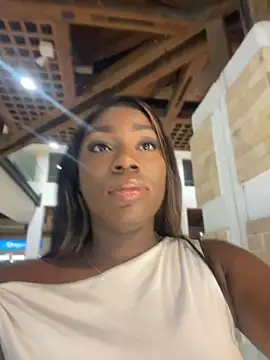 ZarahFerreira online show from June 27, 12:56 am