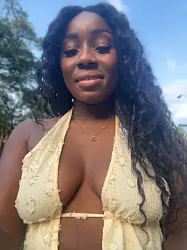 ZarahFerreira online show from April 29, 10:26 pm