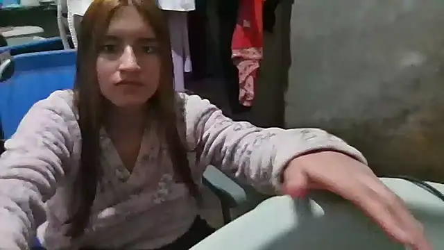 Emily 231 online show from August 4, 3:45 am