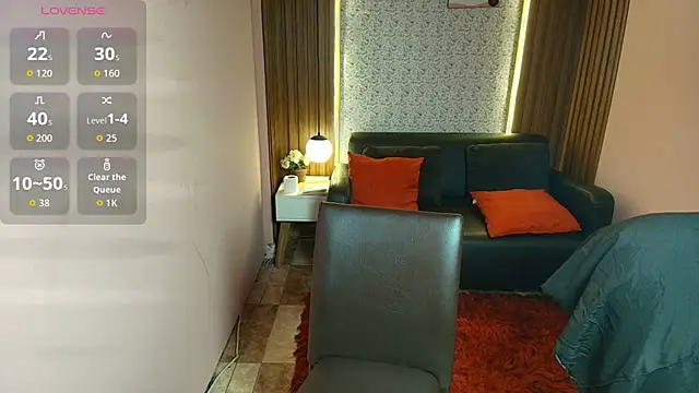 MoriahStorm online show from July 17, 1:15 pm