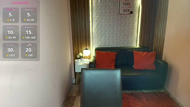 MoriahStorm online show from July 25, 1:18 pm
