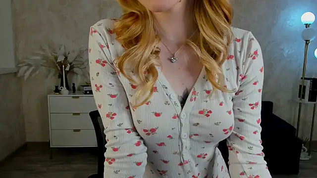 CarryParker online show from March 8, 2:04 am