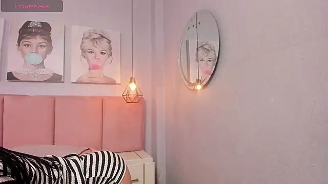 beautydoll18  online show from July 31, 10:11 pm