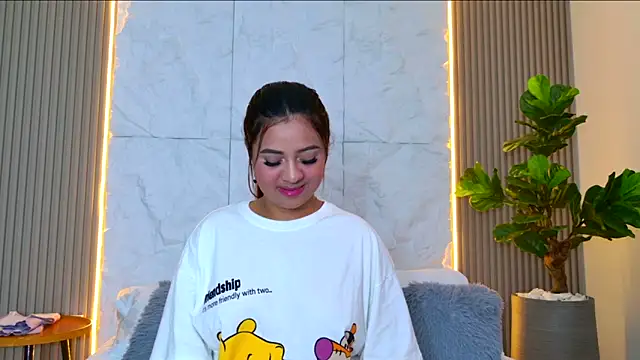 DulceQueen1 online show from March 2, 12:45 pm