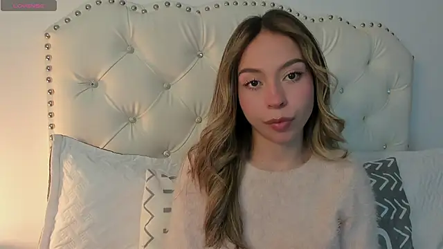 LuuluBerry online show from March 21, 6:35 pm