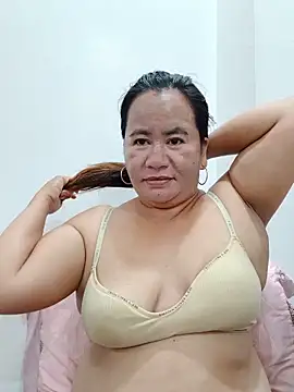 mature l0ve43 online show from June 19, 9:40 pm