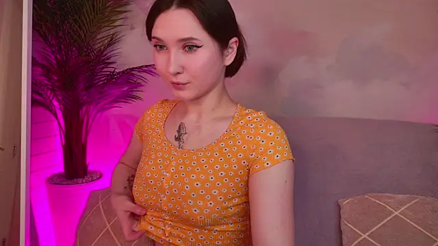 Tiny BunnyX online show from April 17, 6:04 am