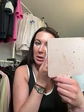 PinkVelvetx online show from February 24, 1:32 pm