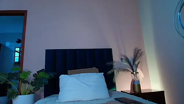 KatrionaNyx online show from April 30, 9:08 pm