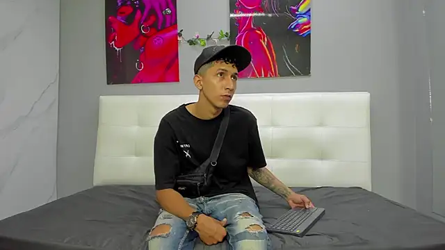 ahsly78Bryan online show from June 30, 8:19 pm