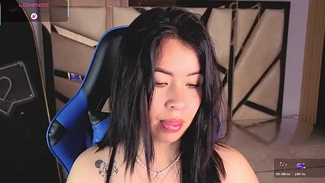 Kylia a online show from July 23, 1:19 pm